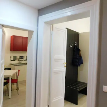 Apartment Contemporary In 50 M² With Balcony *
