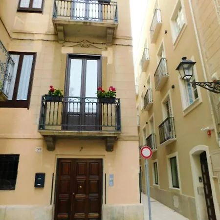 Contemporary In 50 M² With Balcony