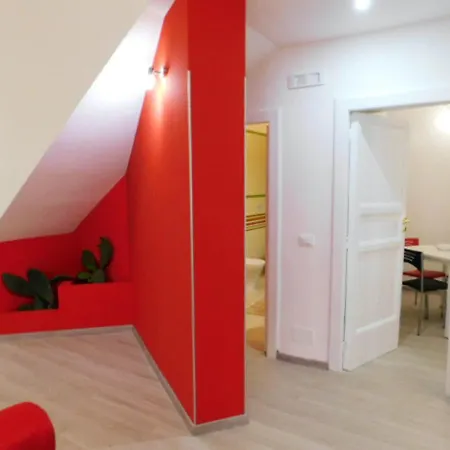 Apartment Contemporary In 50 M² With Balcony